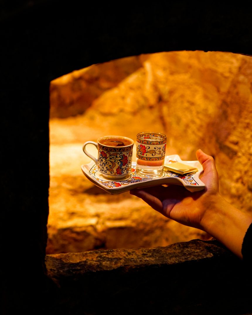 Dünya Türk Kahvesi Günü’nde Beta Yeni Han’ın Konuğu İlber Ortaylı