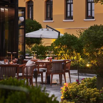 Four Seasons Hotel Sultanahmet’in Ödüllü Restoranı Avlu’da Gastronomi Dünyasının Ünlü İsimleri Biraraya Geldi