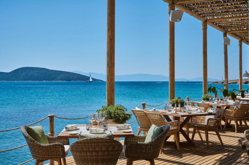 Folıe Restaurant & Sea, Zarefet ve Eğlenceyi Enfes Mutfak Deneyimleri ile Birleştiriyor